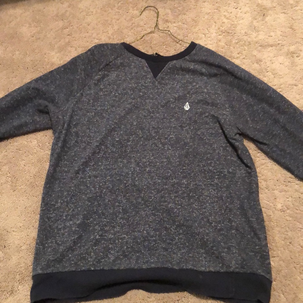 Volcom sweater